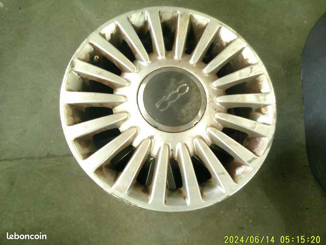  
jantes FIAT 500
100 euros l unite

