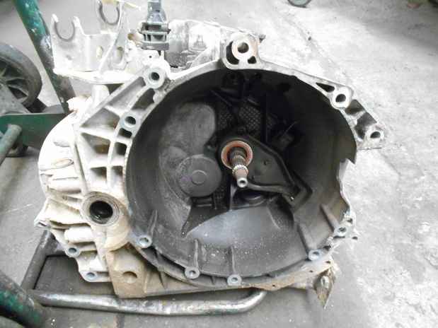 Boite de vitesses 
FIAT Ducato (3) 2.2 DT Multijet 
An depuis 06.2006

Type boite : 20UM26
203 000 Km

Garanti(e) 3 mois

Frais de Port sur devis