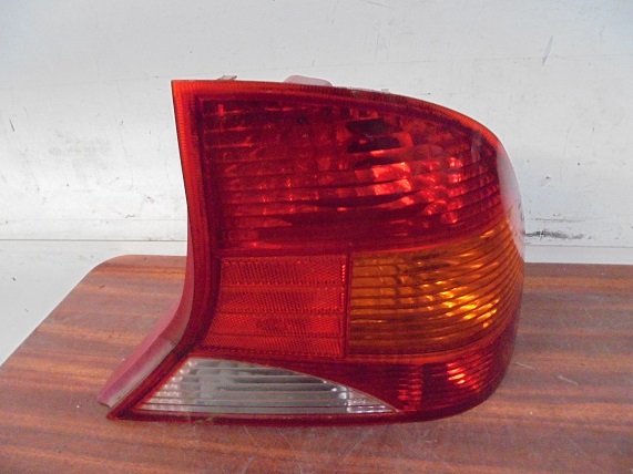 Feu Arriere Droit
FORD Focus
An 10.1998 - 09.2004

