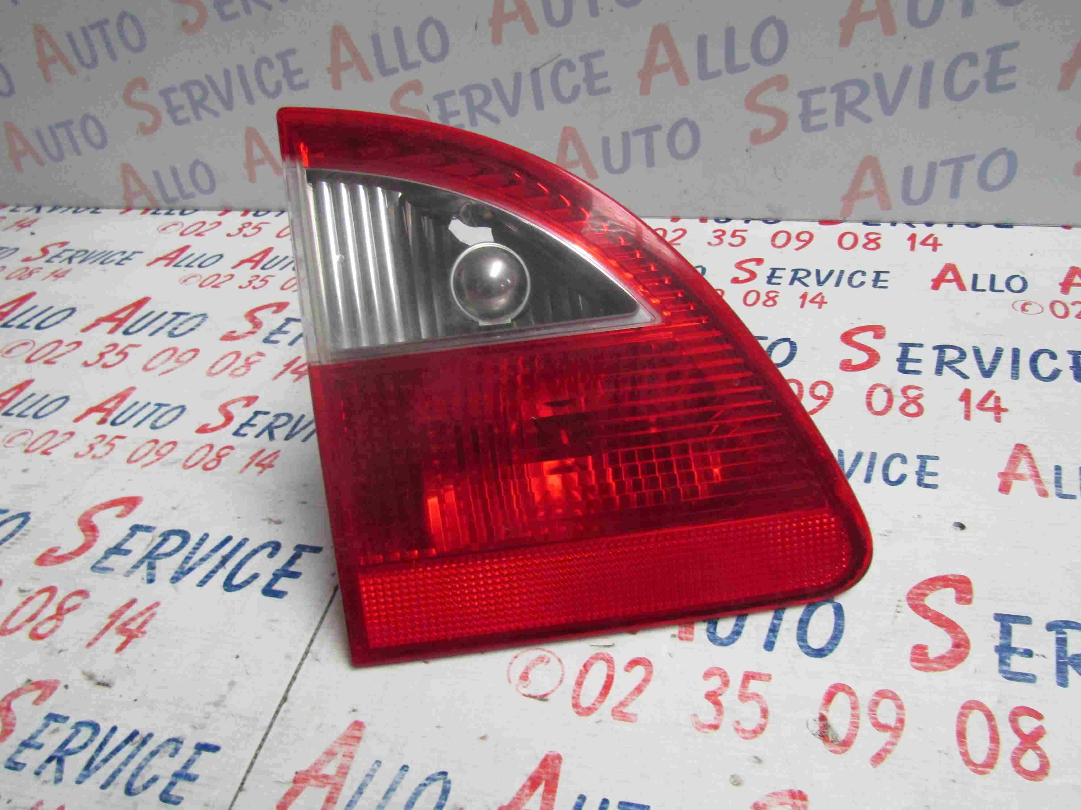 Feu Arrière de hayon Gauche
FORD Galaxy 1 Phase 2
08.2005

Frais de port sur devis