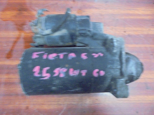 Demrraur 
FORD Fiesta 3 1.1 55CV
An 03.1989 - 12.1992