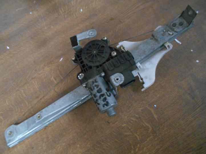 Leve Vitre Ar Gauche
FORD Mondeo 2
An 09.2000 - 06.2007