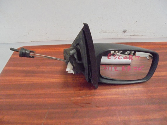 Retro Manuel Droit
FORD Escort 5
An 01.1995 - 08.2000