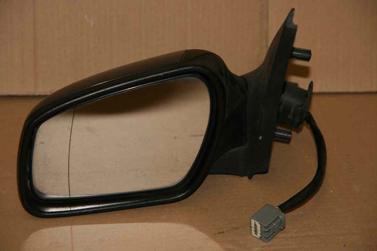 Retro Electrique Gauche FORD Mondeo 2
09.2005
