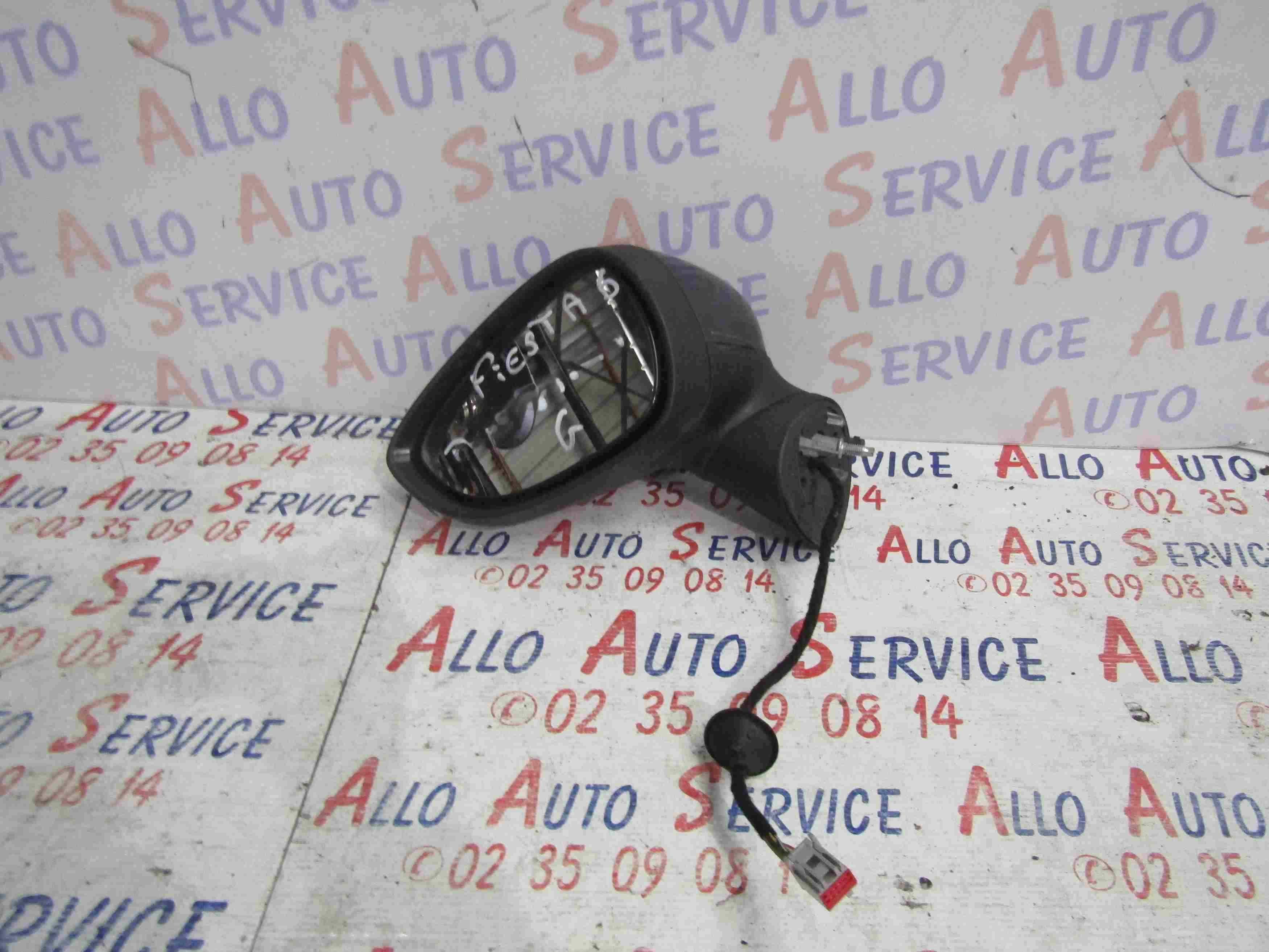 Retro Electrique Gauche
FORD Fiesta 6 Phase 1

Couleur: Gris Foncé
01.2011
Frais de port sur devis

