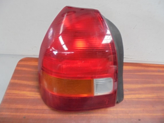 Feu Arriere Gauche
HONDA Civic 5
An 01.1995 - 06.1997

