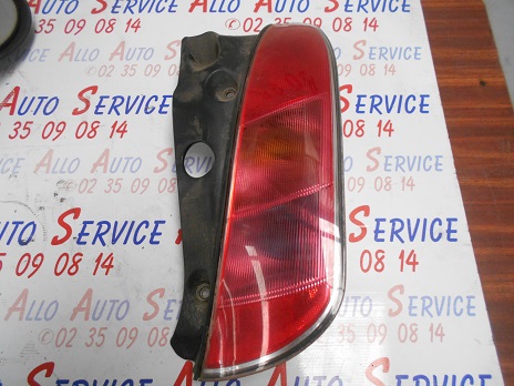 Feu Arriere Droit
LANCIA Ypsilon 4 phase 1
An : 10.2003 / 10.2006 

