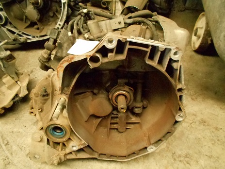 Boite de vitesses Robotisée
LANCIA Ypsilon  (4) 1.3 TD 16V 70CV
An 10.2003 - 10.20065

Réf boite : 71785548
118 000 Km

Garanti(e) 3 mois

Frais de Port sur devis