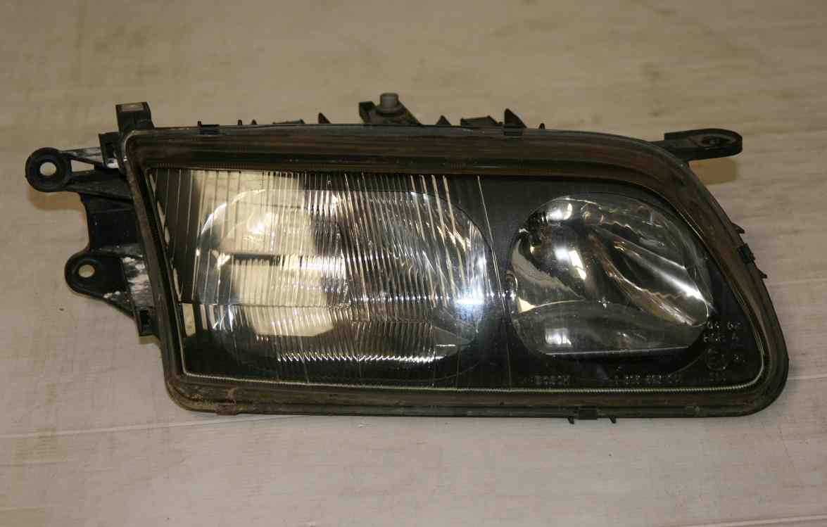 Optique Droit MAZDA 626 IV PHASE 1
11/1998