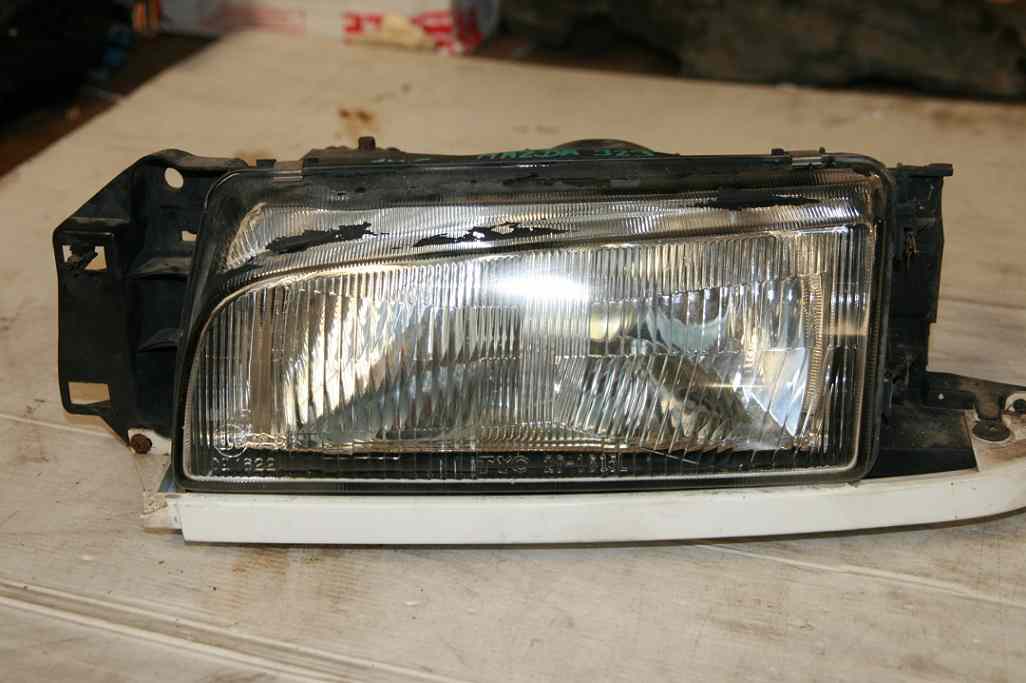 Optique Gauche MAZDA 323 IV (4) phase 2
08.1992

