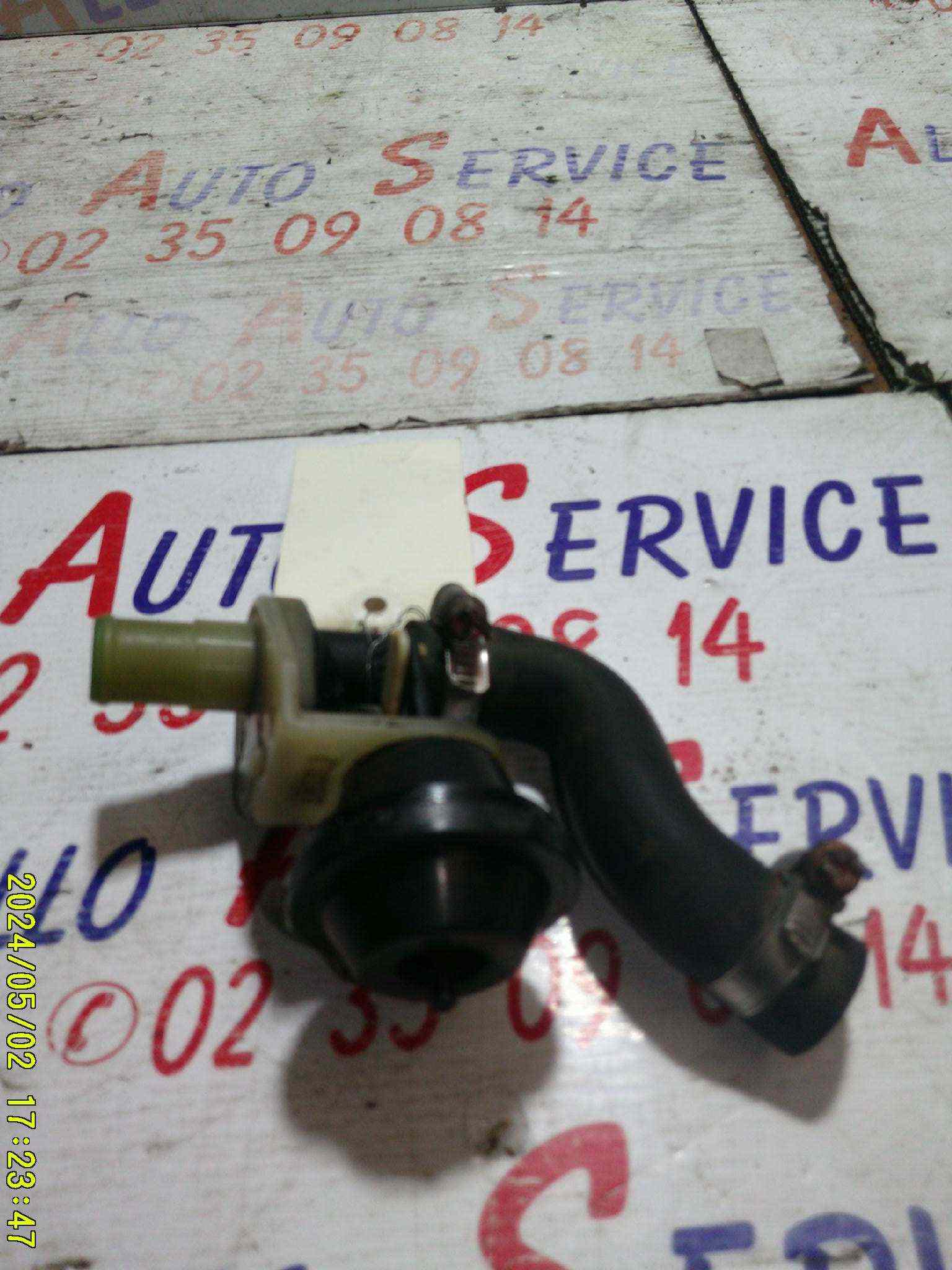 Robinet de chauffage  
MERCEDES 190 D Phase 2

