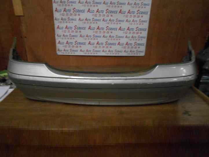 Pare Choc Ar 
MERCEDES Classe C 200 (W203)
An 03.2004 - 12.2006

Rayures à reconditionner
Frais de Port sur devis