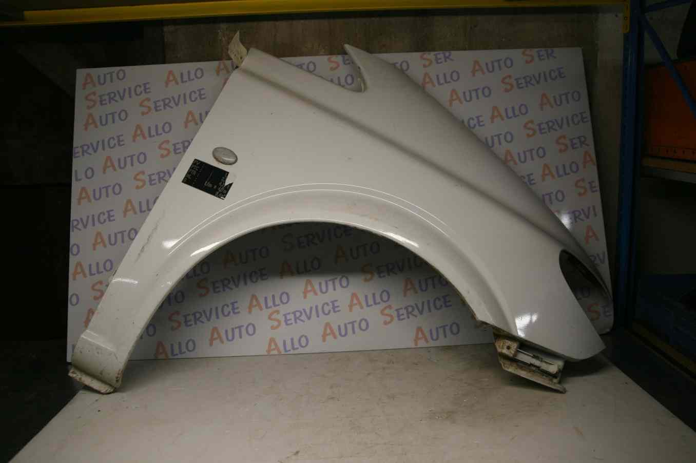 Aile AV Droit MERCEDES Vito 639
07/2006

Frais de Port sur devis