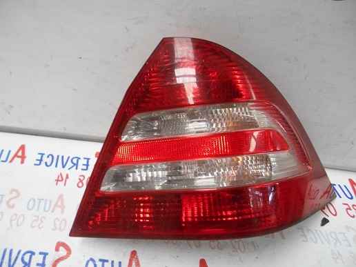 Feu Arriere Droit
MERCEDES Classe C200 (203)
An 03.2004 - 12.2006
