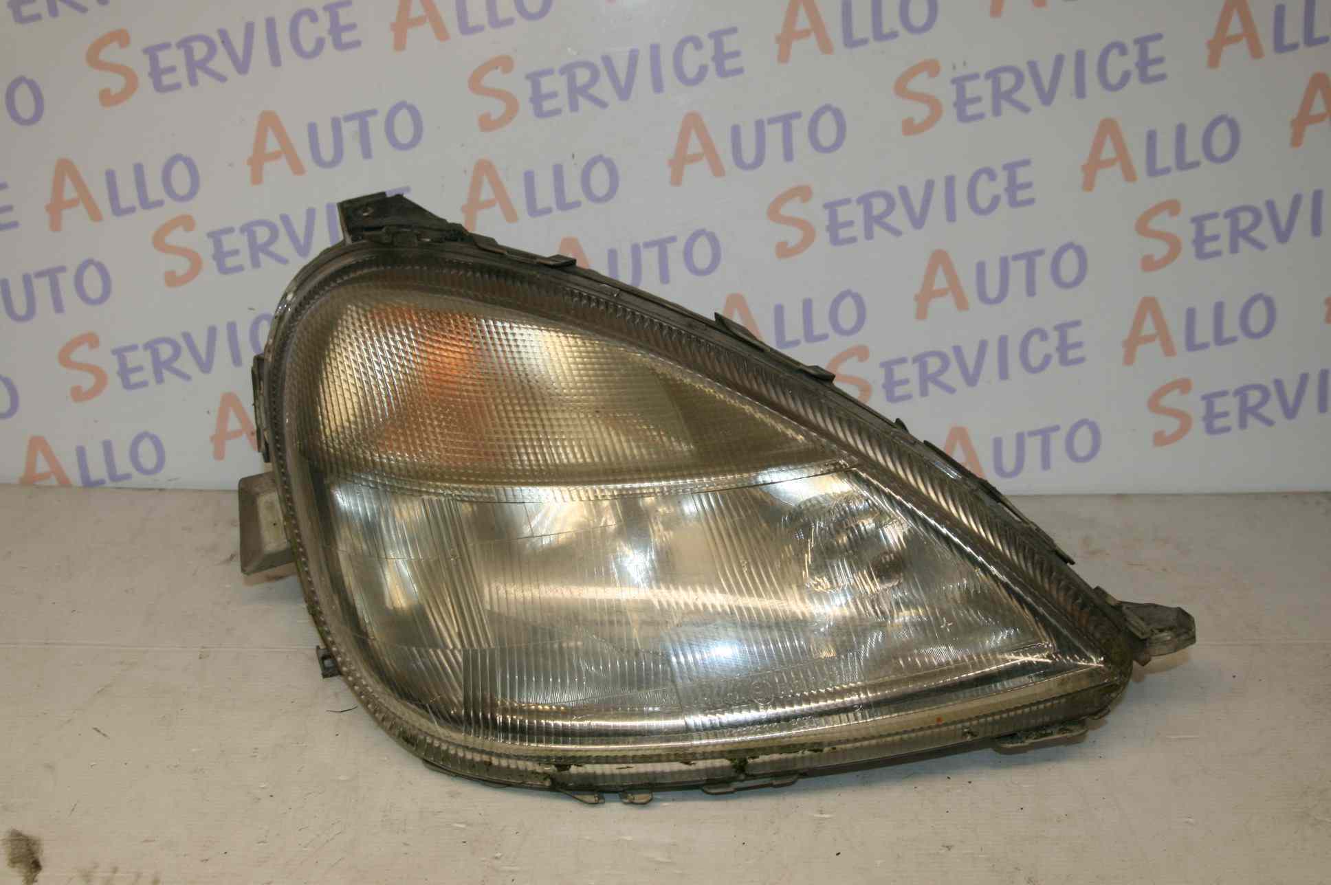 Optique Droit
MERCEDES Classe A 170

année: 1998