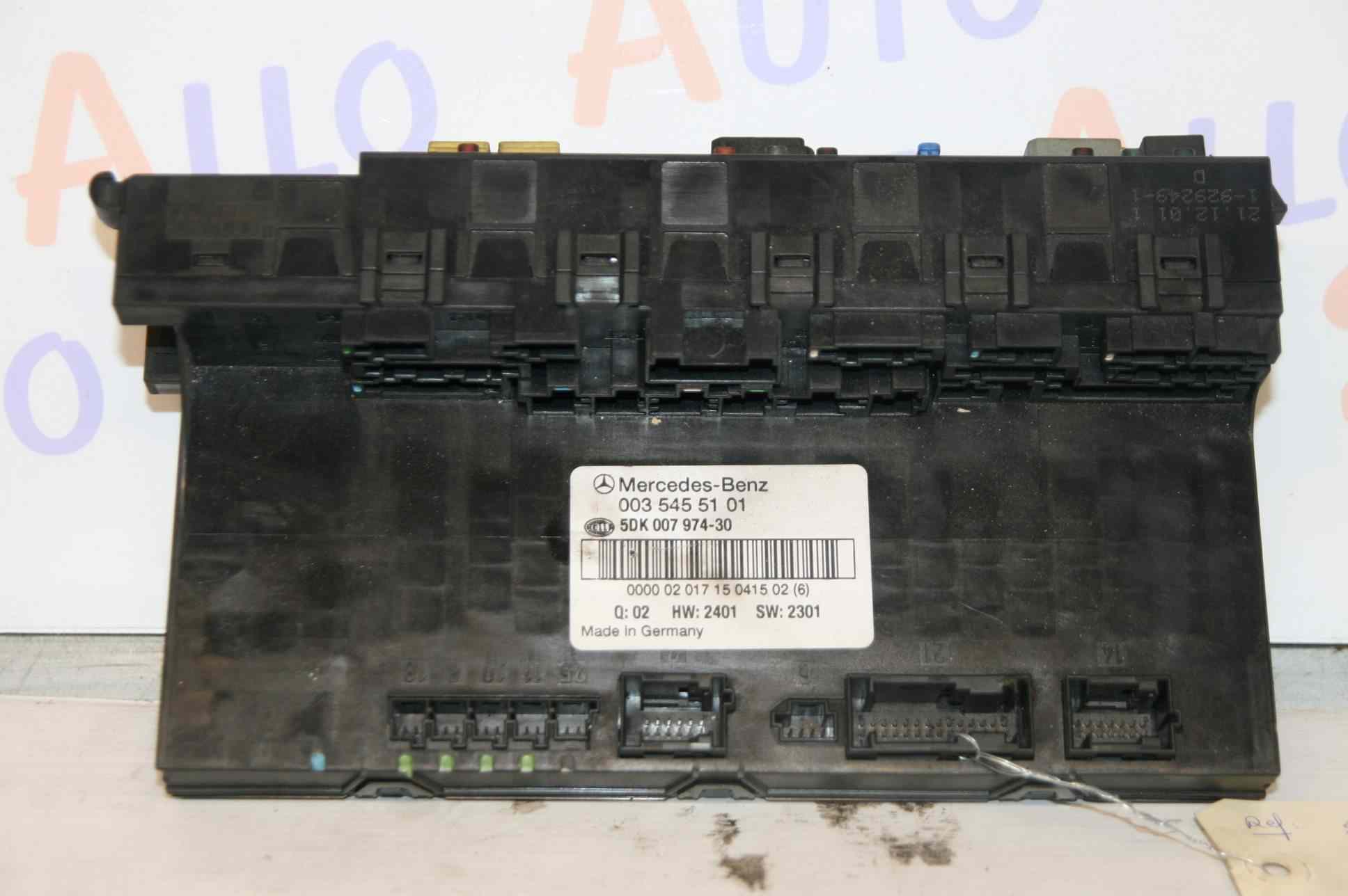 Boitier SAM MERCEDES Classe C (W203)

référence HELLA : 5DK 007 974-30
référence Mercedes-Benz : 003 545 51 01

