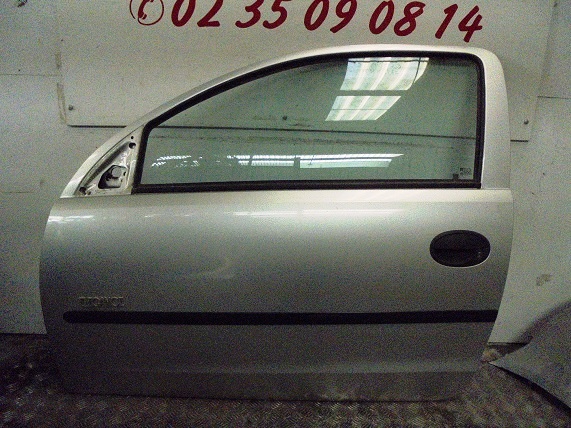 Porte AV Gauche
OPEL Corsa C
An 10.2000 - 08.2003

Vendue nue
Frais de Port sur devis