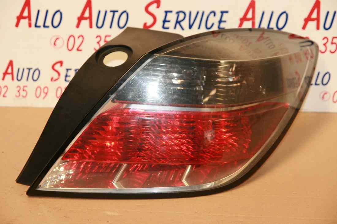 Feu Arriere Droit OPEL ASTRA H GTC (A04) 1.9 CDTi 16V (L08)
