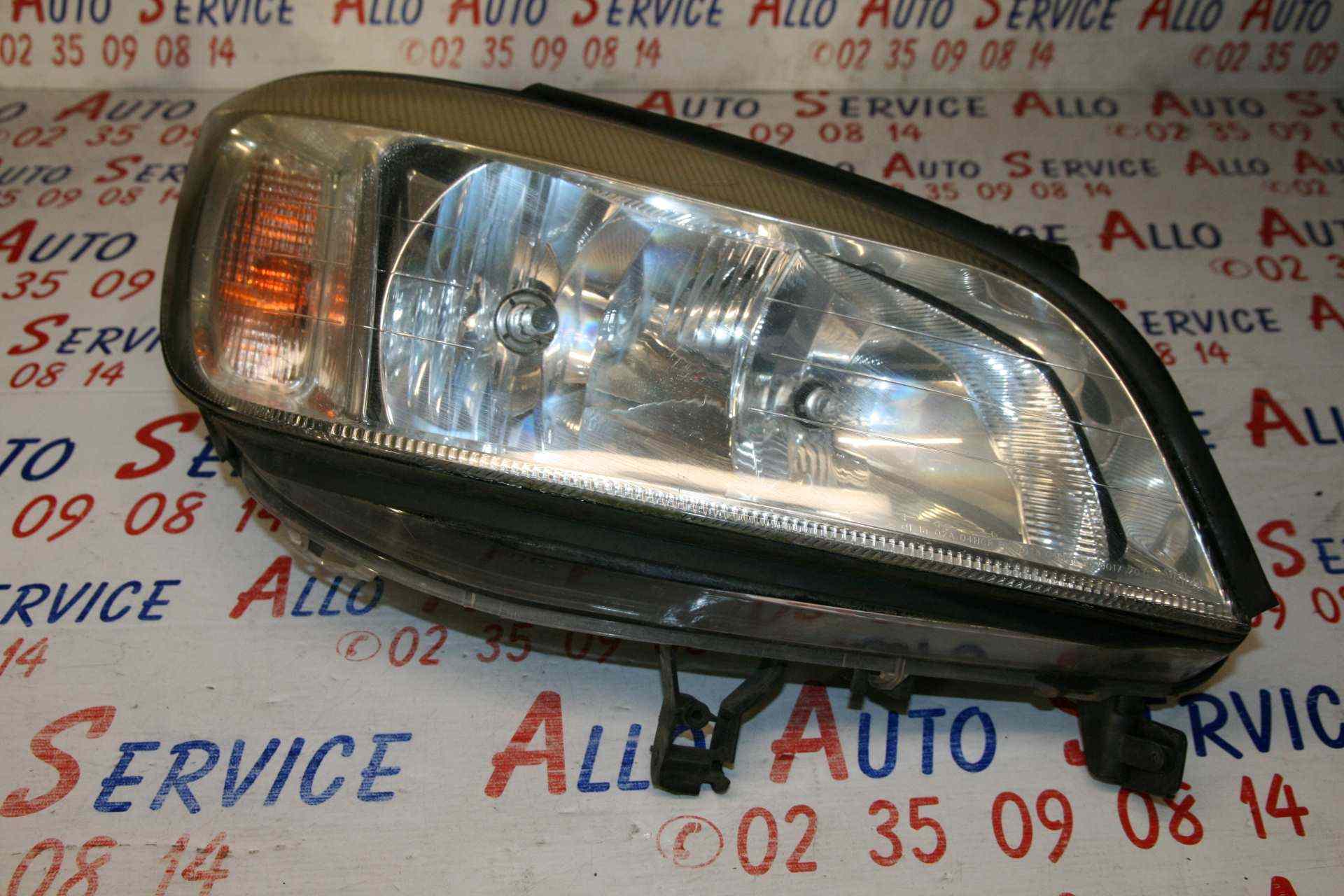Optique Droit
OPEL Zafira A Phase 1, 1.8i-16V, 125cv

12/2004

