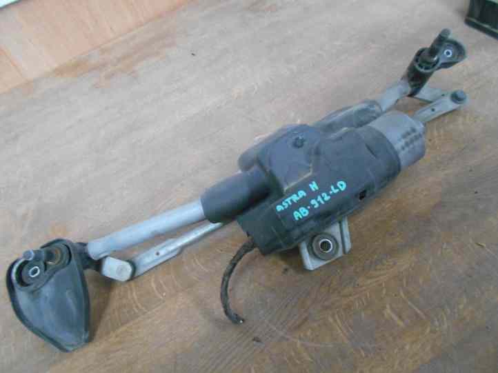 Systeme Essuie glace 
OPEL Astra H
An 01.2007 - 06.2011