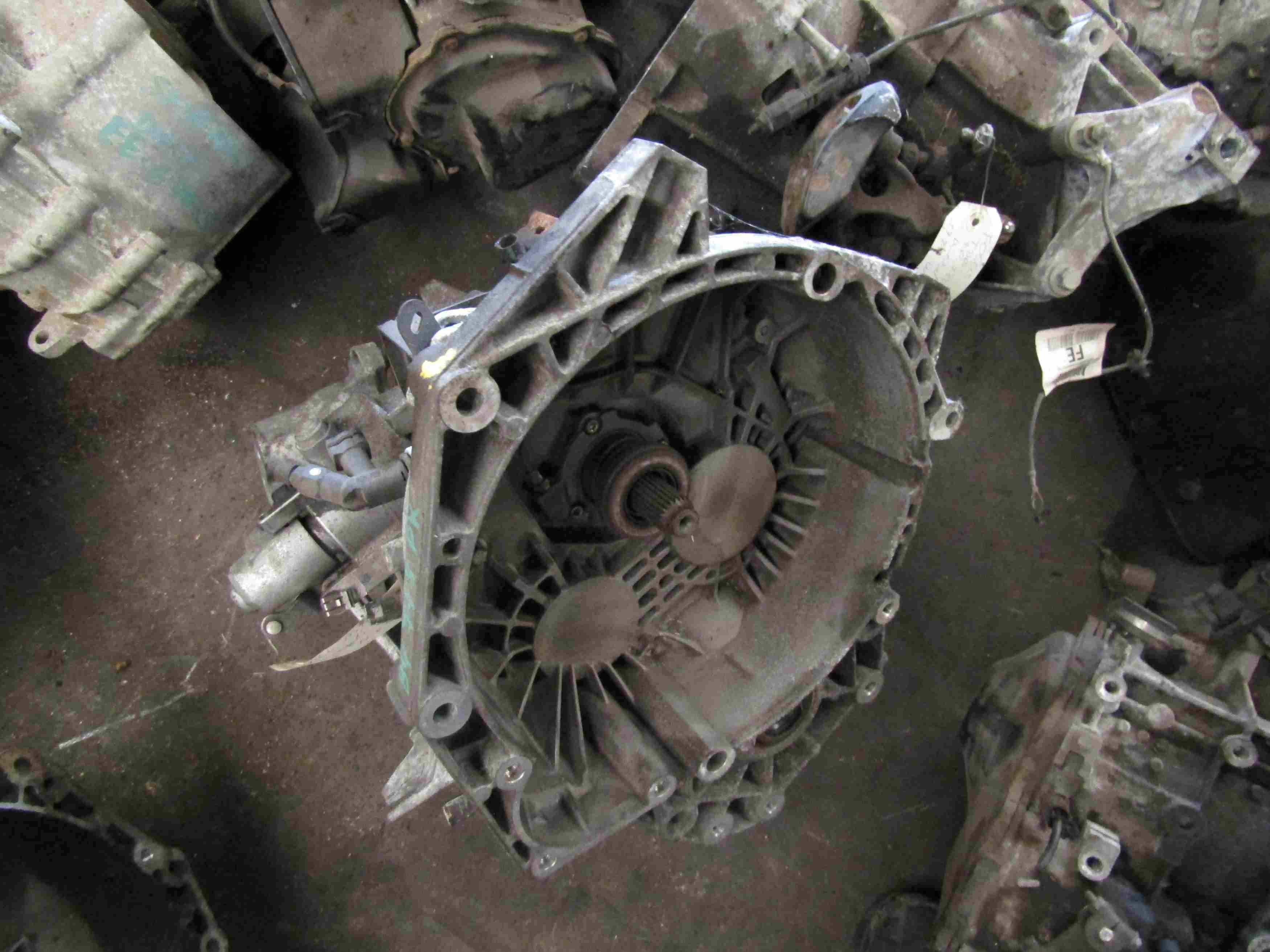 Boite de vitesses 
OPEL Astra J Phase 1 2.0cdti 160 cv

Type boite : F40AVA 
 199 000 Km

Garanti(e) 12 mois

Frais de Port sur devis