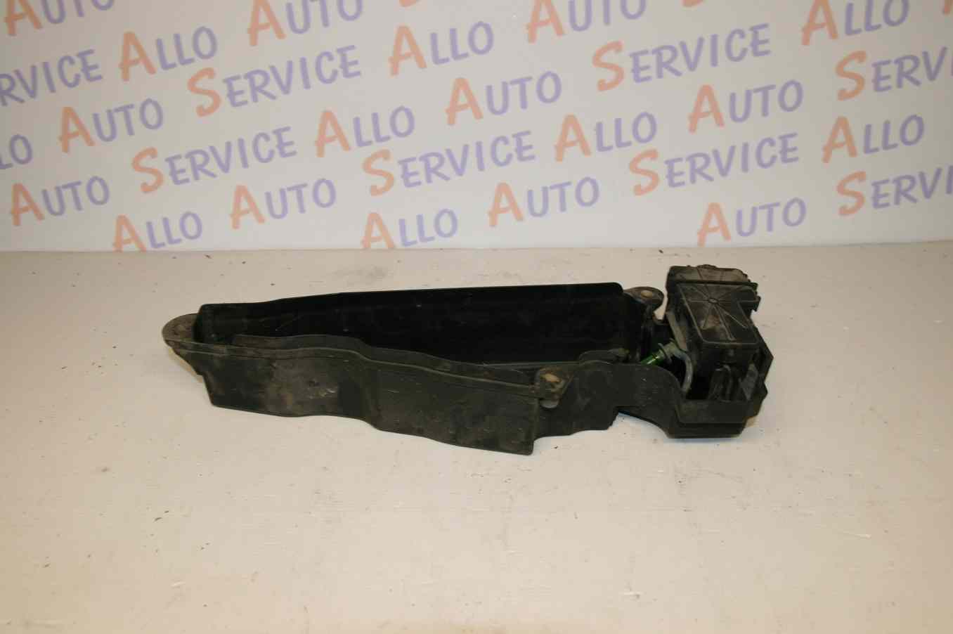 Reservoir Cerine PEUGEOT 207cc phase1
11/2001
