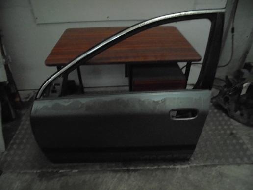 Porte AV Gauche
PEUGEOT 607 série 1
An 11.1999 - 09.2004

Vendue nue
Vert pÃ¢le 

Frais de Port sur devis