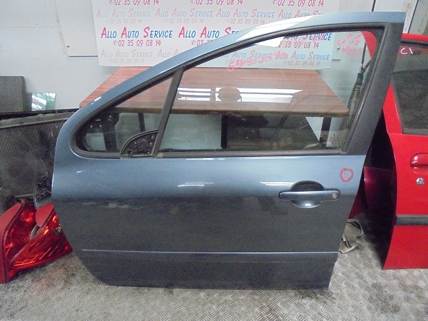 Porte AV Gauche
PEUGEOT 307 série 2 (5 portes)
An 06.2005 - 11.2007

Un très petit enfoncement

Vendue nue
Frais de Port sur devis