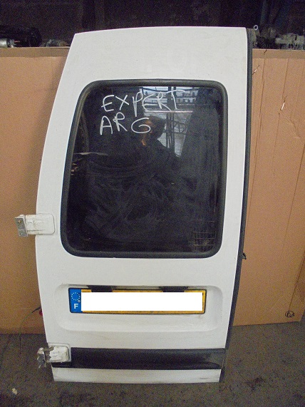 Porte AR Gauche
PEUGEOT Expert
An 1995 - 2003

Frais de Port sur devis