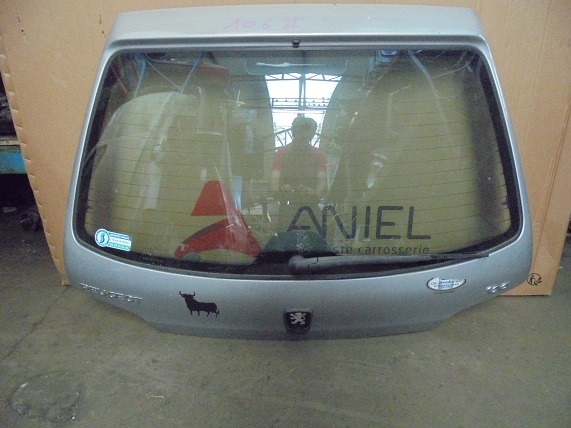 Hayon 
PEUGEOT 106 série 2
An 04.1999 - 07.2003

Frais de Port sur devis