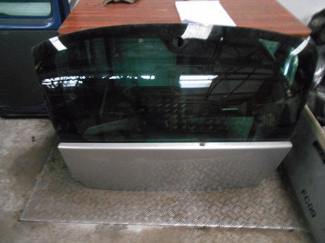 Hayon (Lunette Ouvrante Hayon)
PEUGEOT 407 SW

An 07.2004 - 07.2008

Vente Comptoir Uniquement 