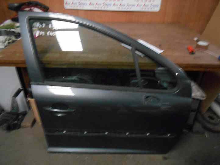 Porte AV Droit
PEUGEOT 207 (5 portes)
An 04.2006 - 06.2013

Vendue nue
Frais de Port sur devis