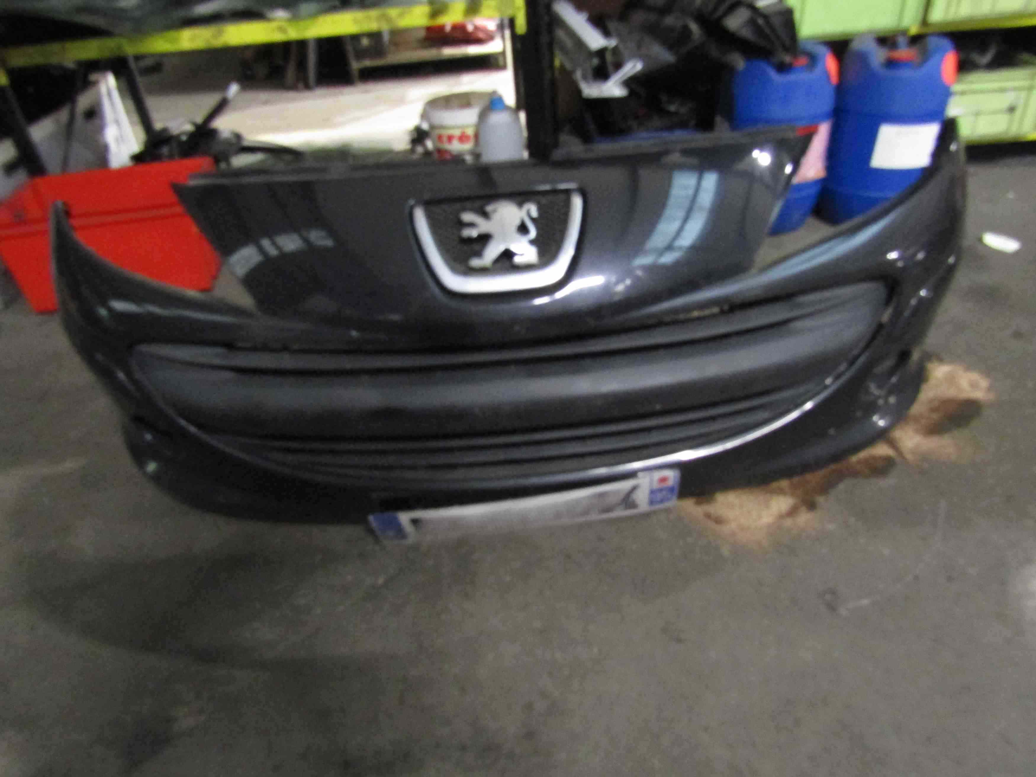 Pare Choc Av 
PEUGEOT 207 Phase 2 1.4 hdi 70 cv

Couleur: Noir
04.2013


Frais de Port sur devis