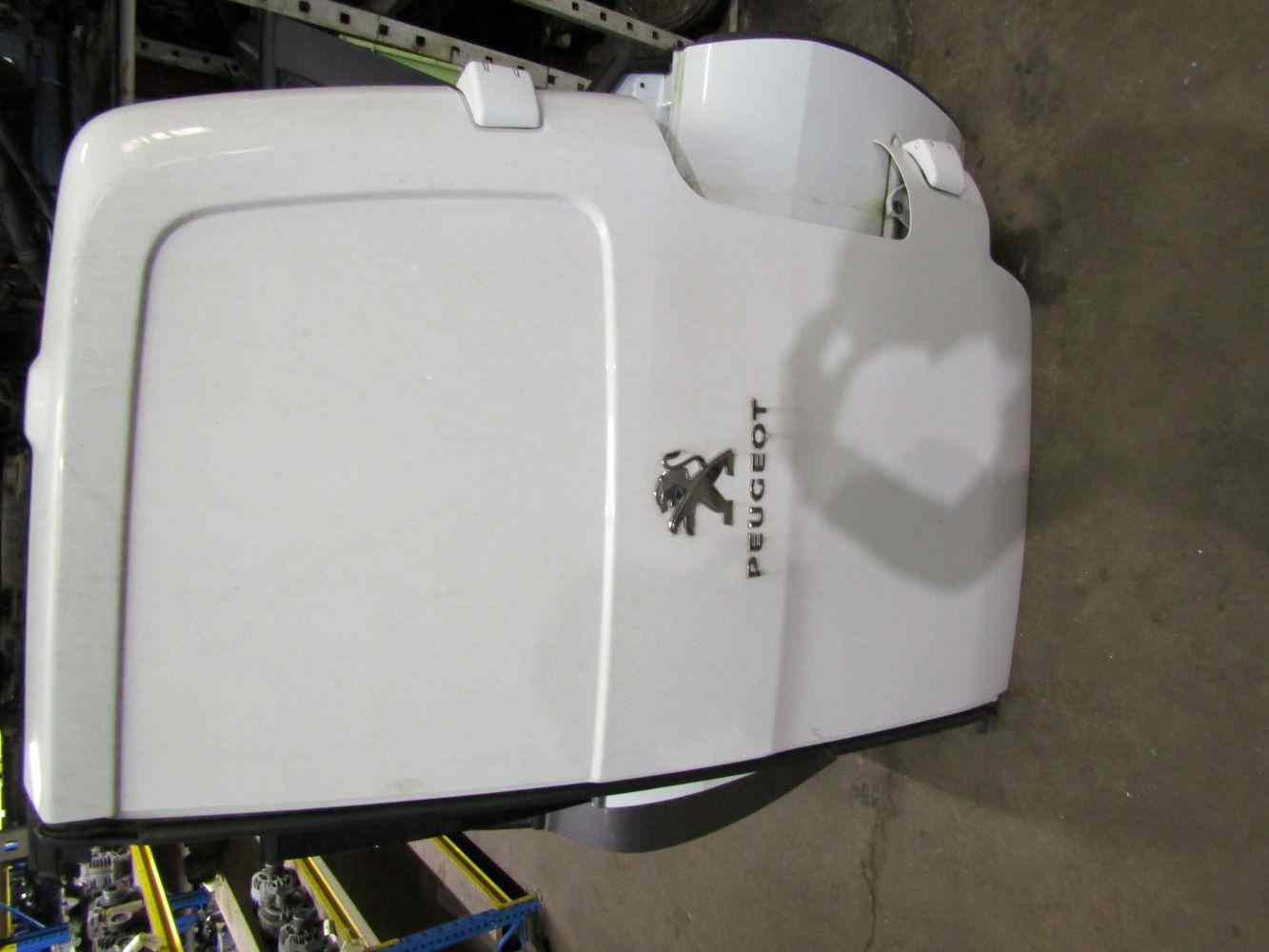 Porte AR Droit
PEUGEOT Expert 4 1.5 BLUE HDI-16V TURBO
30.08.2021

Frais de Port sur devis