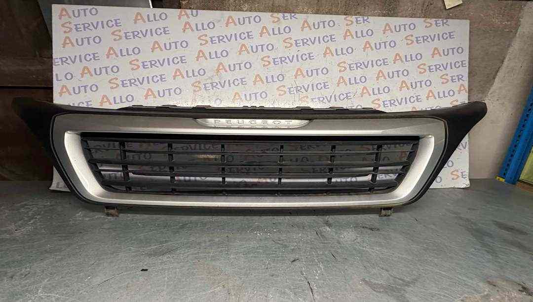 Calandre 
PEUGEOT Boxer 3 phase 2 
annee 24/09/2015

Frais de Port sur devis