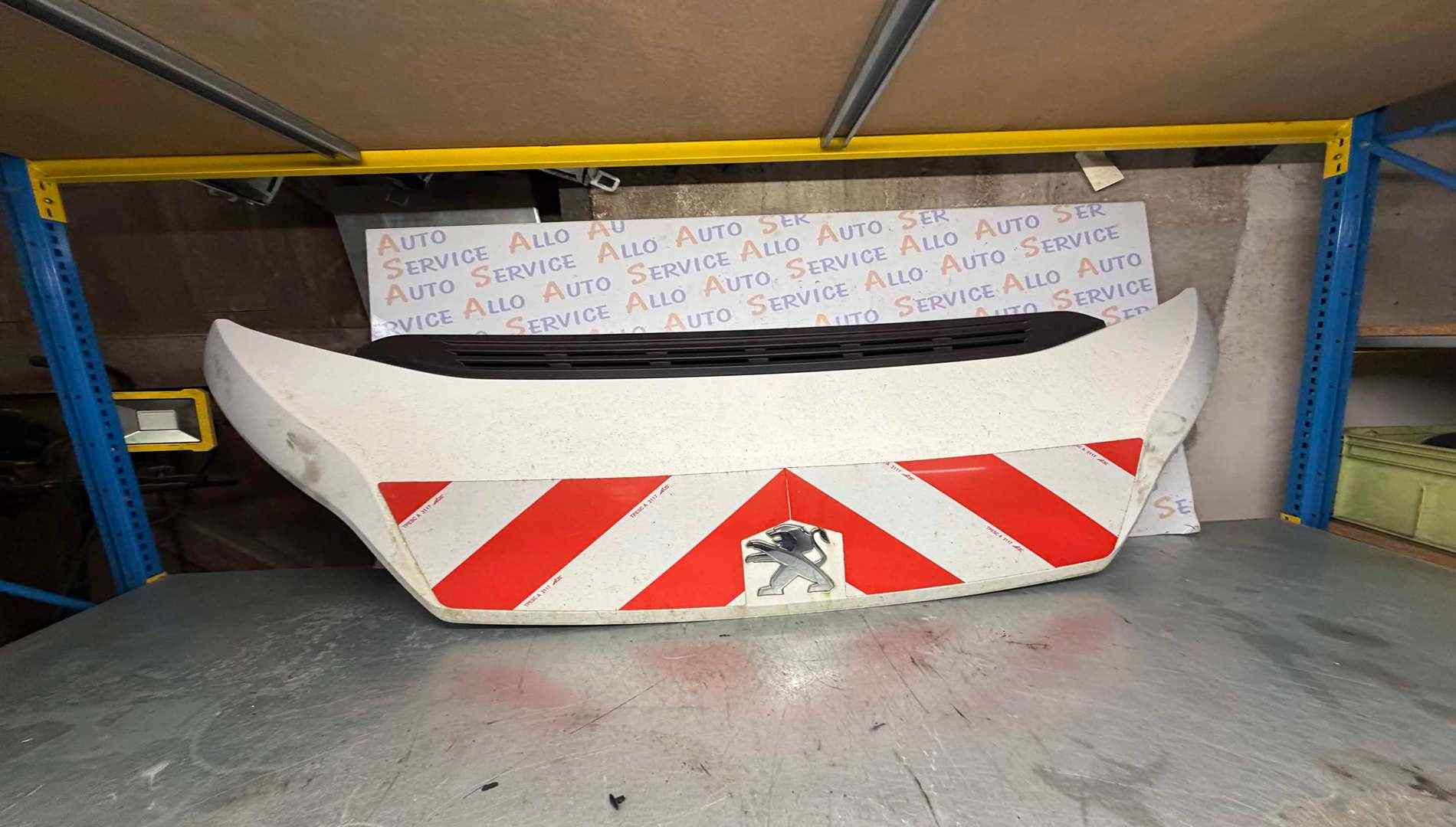 Capot 
PEUGEOT Boxer 3 phase 2
2.2 HDI - 16v 
annee 24/09/2015

Frais de Port sur devis