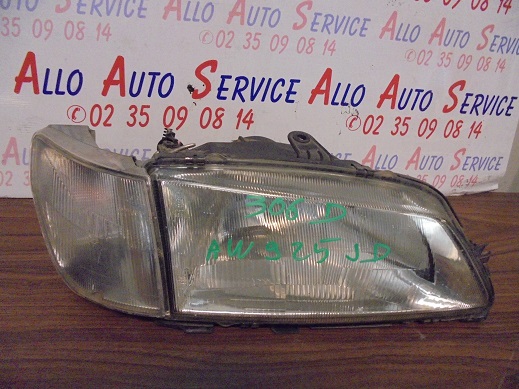 Optique Droit
PEUGEOT 306 Phase I
An 07.1999 - 03.1997
Vendu sans Clignotant
