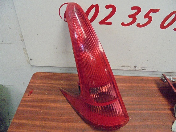 Feu Arriere Gauche
PEUGEOT 206 SW
An 06.2002 - 12.2006