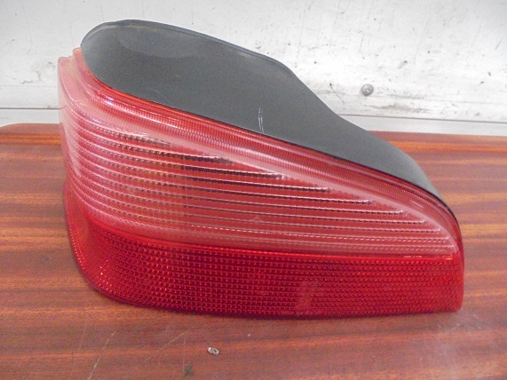 Feu Arriere Gauche
PEUGEOT 106 phase 2 
An 04-96 Ã  06-2005

