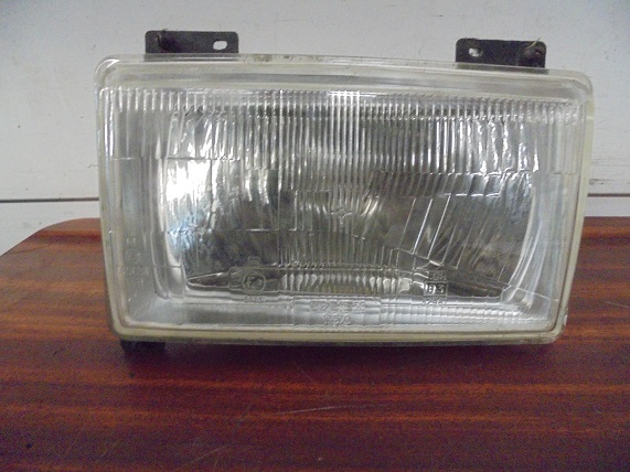 Optique Droit
PEUGEOT J5
AN 01.1982 / 12.1988
