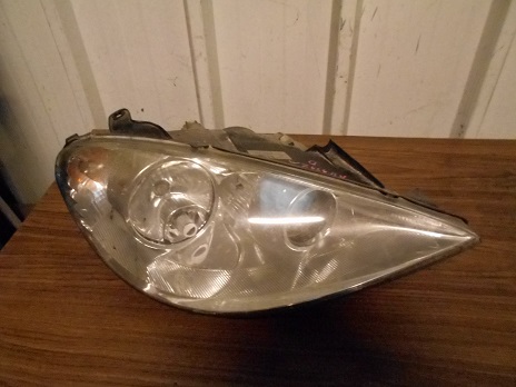 Optique Droit
PEUGEOT 807
An 06.2002 - 10.2005

