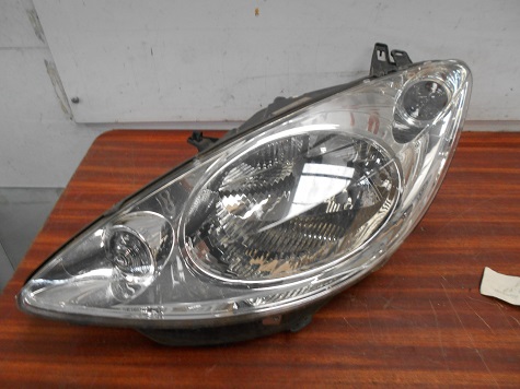 Optique Gauche
PEUGEOT 1007
An 04.2005 - 12.2010