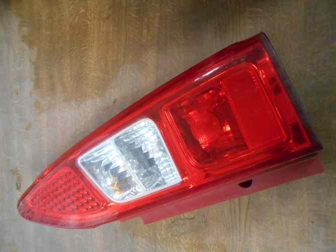 Feu Arriere Droit
PEUGEOT Partner (2) Tepee
An 07.2010

