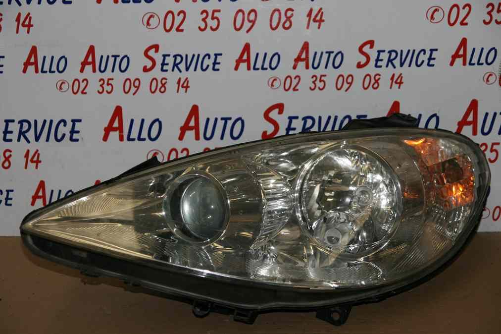 Optique Gauche PEUGEOT 807 phase 1
04.2006
