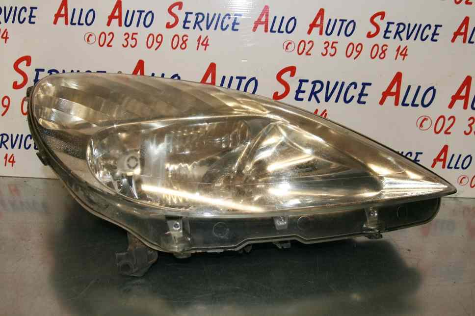 Optique Droit
PEUGEOT 607

An. 11.1999 - 09.2004