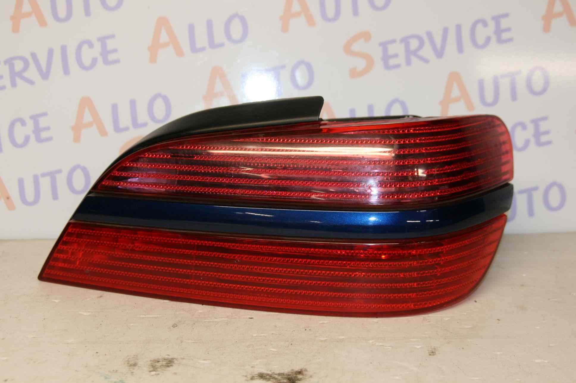 Feu Arriere Droit PEUGEOT 406 PHASE 2
1999-04->2004-04

Baguette Bleu Marine