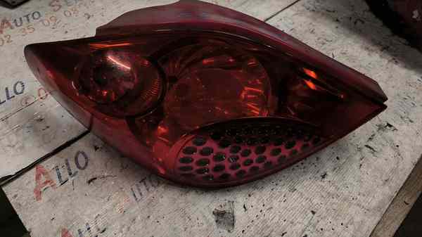 Feu Arrière Gauche
PEUGEOT 207 Ph1 
Année 2007


