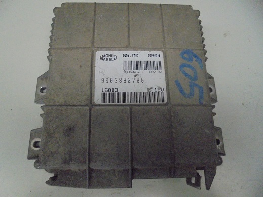 Calculateur 
 PEUGEOT 605 2.0
 CITROEN XM 2.0 
 An 1989 - 1999

Magneti Marelli 
 G5.M0 0A04 
 9603882780 
