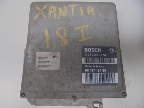 Calculateur 
PEUGEOT 405 1.8
CITROEN Xantia

Bosch 0261 200 673 
96 197 194 80 


