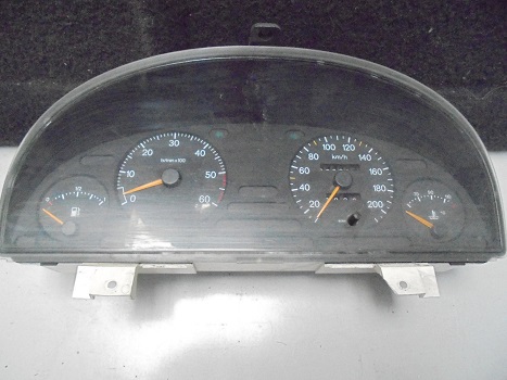 Compteur 
PEUGEOT 405 Diesel

Jaeger 1480070080
290 219 Km